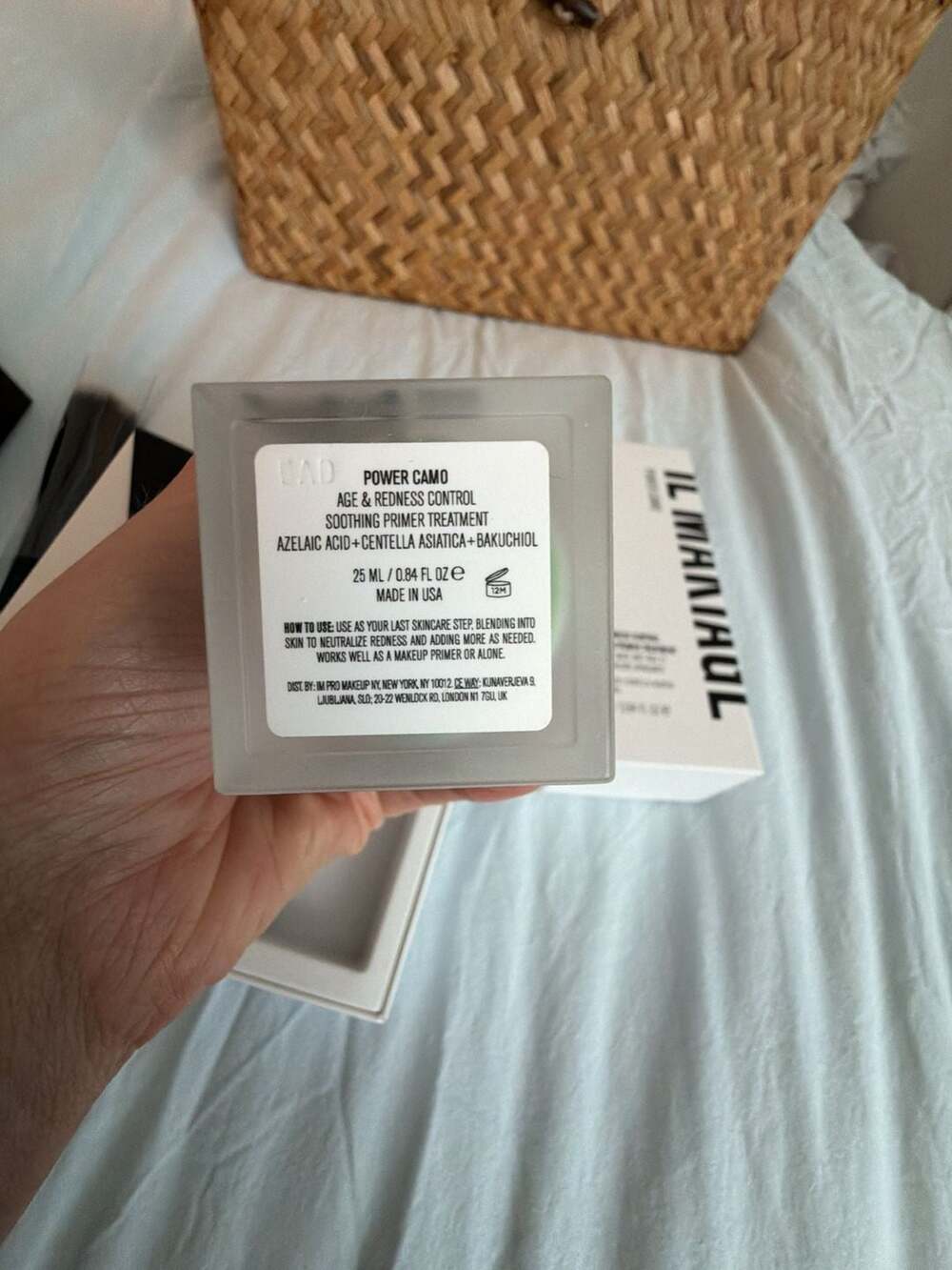 IL Makiage Skin Makeup Bundle Flawless Foundation, Age Redness Primer & Brush - Picture 8 of 9